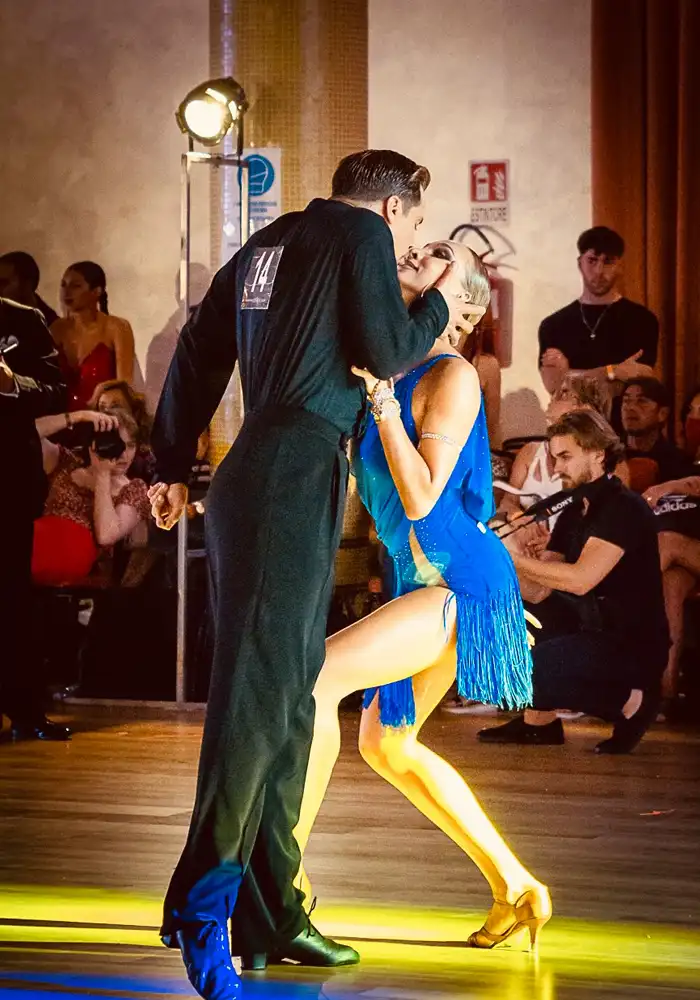 fillipo and maryana latin dancers